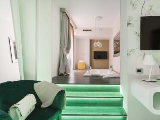 Montenapoleone Suites, Milano
